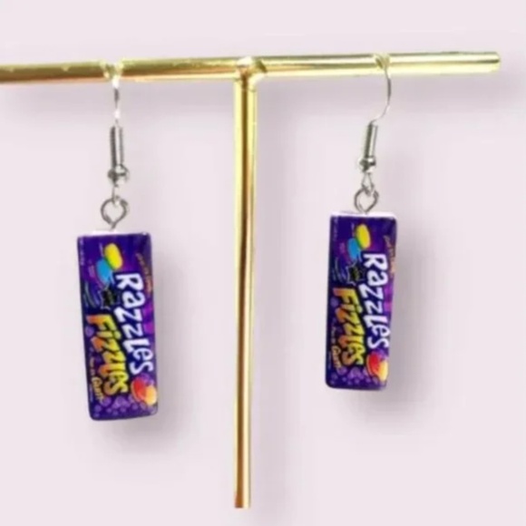 ⭐️❤️FREE Candy Razzles Gum Sweet Snack Food Drop Pop Art Artsy Drop Hip Earrings - Picture 5 of 5